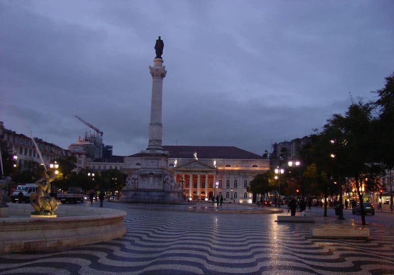 This view of Praca de Dom Pedro 1V shows the effect of the undulating paving pattern.