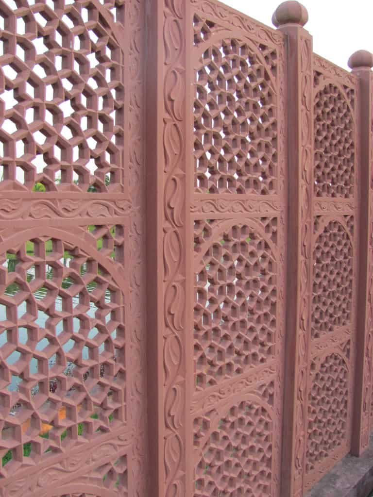 This screen in the garden from India caught my eye. 